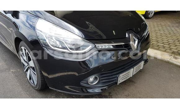 Sayi Na hannu Renault Clio Black Mota in Maseru a Maseru Sayi Na hannu Renault Clio Black Mota in Maseru a Maseru