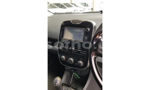 Sayi Na hannu Renault Clio Black Mota in Maseru a Maseru Sayi Na hannu Renault Clio Black Mota in Maseru a Maseru