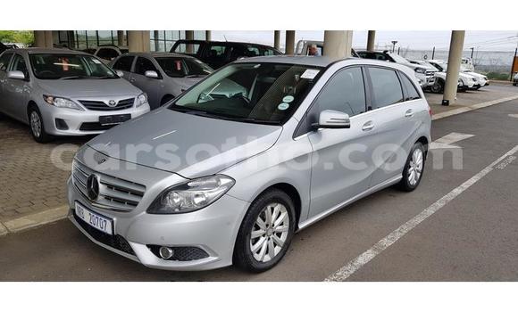 Acheter Occasion Voiture Mercedes-Benz B-klasse Gris à Maseru, Maseru Acheter Occasion Voiture Mercedes-Benz B-klasse Gris à Maseru, Maseru