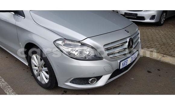 Acheter Occasion Voiture Mercedes-Benz B-klasse Gris à Maseru, Maseru Acheter Occasion Voiture Mercedes-Benz B-klasse Gris à Maseru, Maseru
