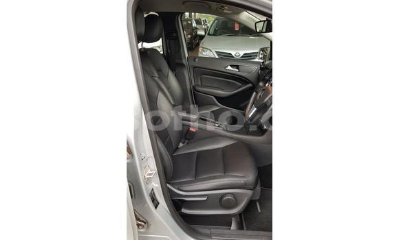 Acheter Occasion Voiture Mercedes-Benz B-klasse Gris à Maseru, Maseru Acheter Occasion Voiture Mercedes-Benz B-klasse Gris à Maseru, Maseru