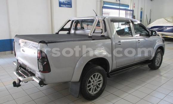 Sayi Na hannu Toyota Hilux Silver Mota in Maseru a Maseru Sayi Na hannu Toyota Hilux Silver Mota in Maseru a Maseru