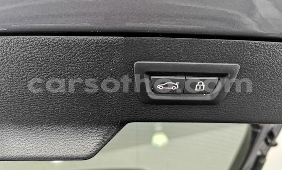 Acheter Occasion Voiture BMW X6 M Gris à Hlotse, Leribe Acheter Occasion Voiture BMW X6 M Gris à Hlotse, Leribe