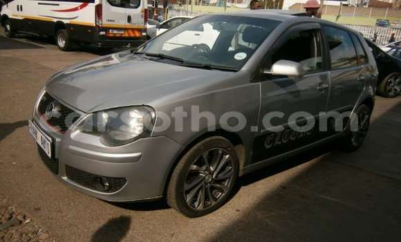 Sayi Na hannu Volkswagen Polo Silver Mota in Maseru a Maseru Sayi Na hannu Volkswagen Polo Silver Mota in Maseru a Maseru