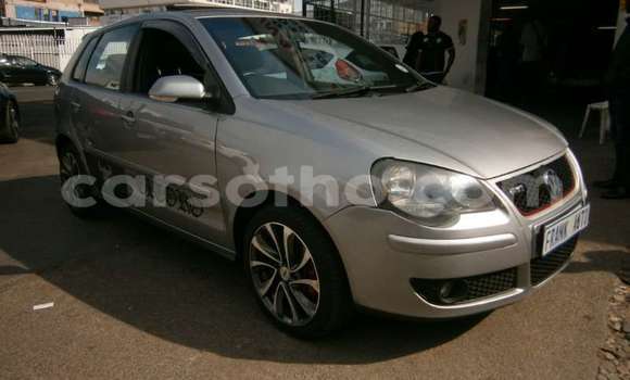 Sayi Na hannu Volkswagen Polo Silver Mota in Maseru a Maseru Sayi Na hannu Volkswagen Polo Silver Mota in Maseru a Maseru