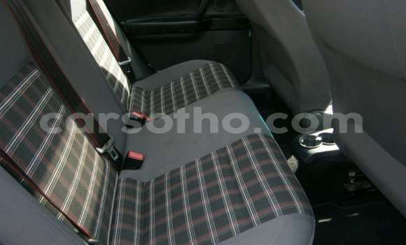 Sayi Na hannu Volkswagen Polo Silver Mota in Maseru a Maseru Sayi Na hannu Volkswagen Polo Silver Mota in Maseru a Maseru