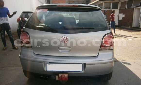 Sayi Na hannu Volkswagen Polo Silver Mota in Maseru a Maseru Sayi Na hannu Volkswagen Polo Silver Mota in Maseru a Maseru