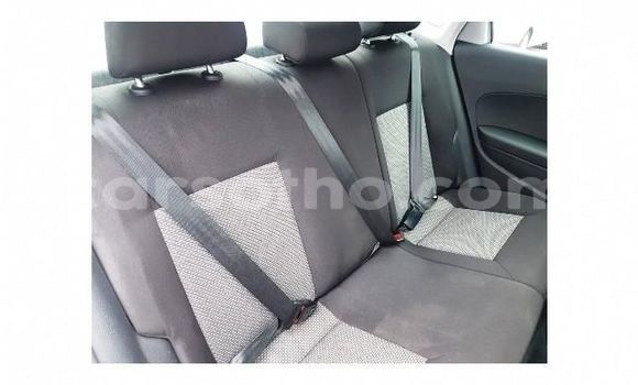 Buy Used Volkswagen Polo Silver Car in Maputsoe in Leribe Buy Used Volkswagen Polo Silver Car in Maputsoe in Leribe