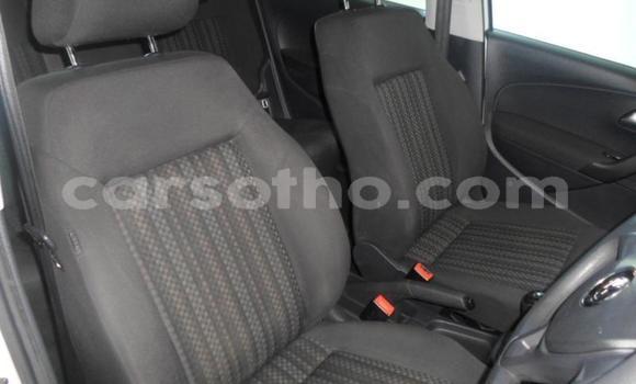 اشتري مستعمل Volkswagen Polo White سيارة في Maputsoe في Leribe اشتري مستعمل Volkswagen Polo White سيارة في Maputsoe في Leribe