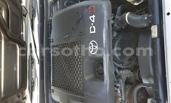 Sayi Na hannu Toyota Hilux Silver Mota in Maseru a Maseru Sayi Na hannu Toyota Hilux Silver Mota in Maseru a Maseru