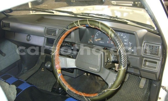 اشتري مستعمل Toyota Hilux White سيارة في Maputsoe في Leribe اشتري مستعمل Toyota Hilux White سيارة في Maputsoe في Leribe