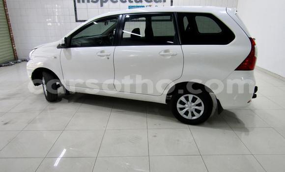 Sayi Na hannu Toyota Avanza White Mota in Roma a Maseru Sayi Na hannu Toyota Avanza White Mota in Roma a Maseru