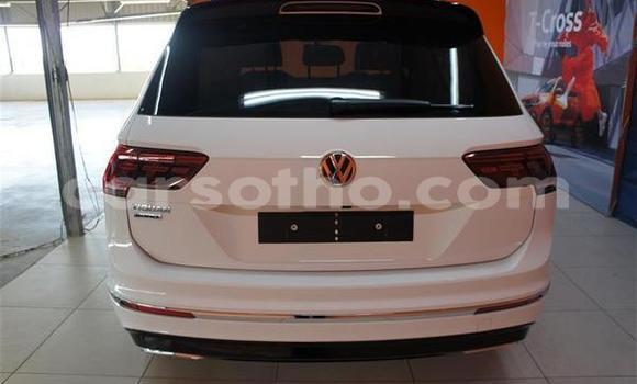 Acheter Occasion Voiture Volkswagen Tiguan Blanc à Butha Buthe, Butha-Buthe Acheter Occasion Voiture Volkswagen Tiguan Blanc à Butha Buthe, Butha-Buthe