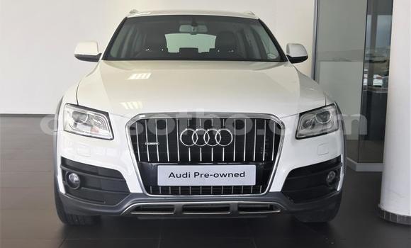 اشتري مستعمل Audi Q5 White سيارة في Thaba–Tseka في Mafeteng اشتري مستعمل Audi Q5 White سيارة في Thaba–Tseka في Mafeteng