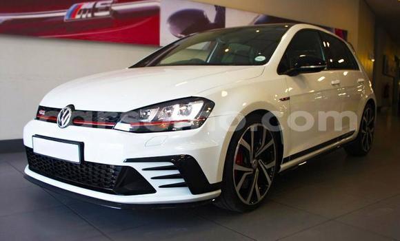 اشتري مستعمل Volkswagen Golf GTI White سيارة في Roma في Maseru اشتري مستعمل Volkswagen Golf GTI White سيارة في Roma في Maseru