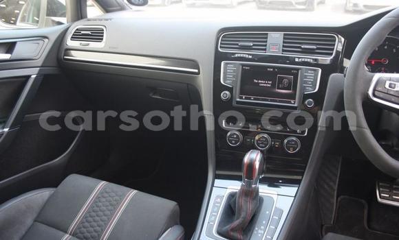 اشتري مستعمل Volkswagen Golf GTI White سيارة في Roma في Maseru اشتري مستعمل Volkswagen Golf GTI White سيارة في Roma في Maseru
