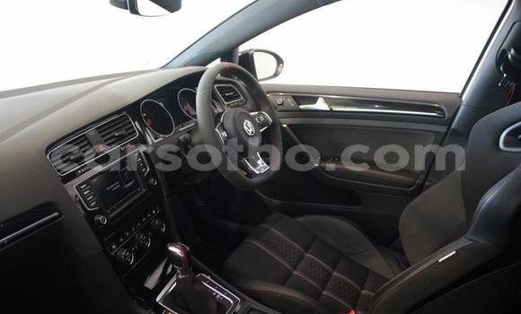 اشتري مستعمل Volkswagen Golf GTI White سيارة في Roma في Maseru اشتري مستعمل Volkswagen Golf GTI White سيارة في Roma في Maseru