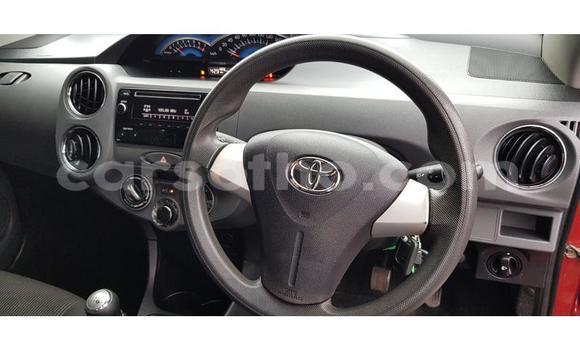 Acheter Occasion Voiture Toyota Etios Rouge à Maseru, Maseru Acheter Occasion Voiture Toyota Etios Rouge à Maseru, Maseru