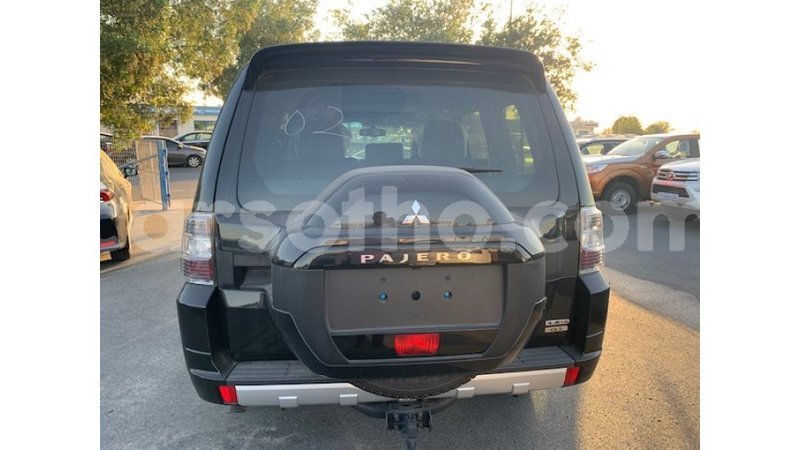 Big with watermark mitsubishi pajero maseru import dubai 15340