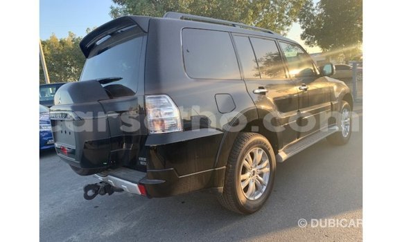 Sayi Imported Mitsubishi Pajero Black Mota in Import - Dubai a Maseru Sayi Imported Mitsubishi Pajero Black Mota in Import - Dubai a Maseru