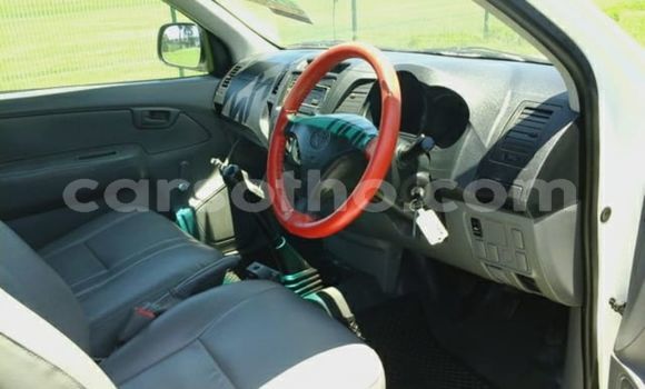 اشتري مستعمل Toyota Hilux White سيارة في Mafeteng في Mafeteng اشتري مستعمل Toyota Hilux White سيارة في Mafeteng في Mafeteng