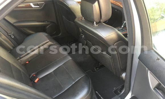 اشتري مستعمل Mercedes-Benz C–Class Black سيارة في Maseru في Maseru اشتري مستعمل Mercedes-Benz C–Class Black سيارة في Maseru في Maseru