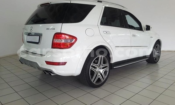 اشتري مستعمل Mercedes-Benz ML–Class White سيارة في Maseru في Maseru اشتري مستعمل Mercedes-Benz ML–Class White سيارة في Maseru في Maseru