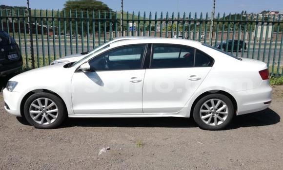 Sayi Na hannu Volkswagen Jetta White Mota in Roma a Maseru Sayi Na hannu Volkswagen Jetta White Mota in Roma a Maseru