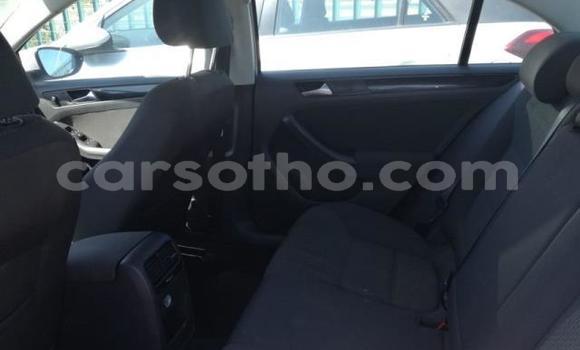 Sayi Na hannu Volkswagen Jetta White Mota in Roma a Maseru Sayi Na hannu Volkswagen Jetta White Mota in Roma a Maseru