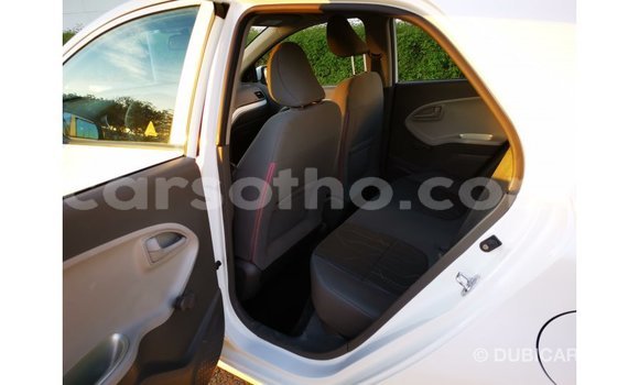 Sayi Imported Kia Picanto White Mota in Import - Dubai a Maseru Sayi Imported Kia Picanto White Mota in Import - Dubai a Maseru