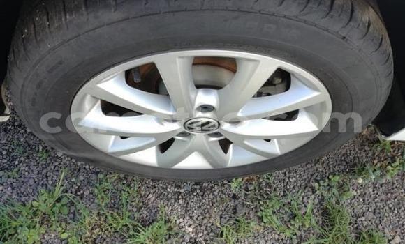 Sayi Na hannu Volkswagen Jetta White Mota in Roma a Maseru Sayi Na hannu Volkswagen Jetta White Mota in Roma a Maseru