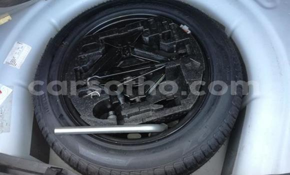 Sayi Na hannu Volkswagen Jetta White Mota in Roma a Maseru Sayi Na hannu Volkswagen Jetta White Mota in Roma a Maseru