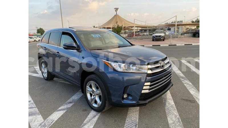 Big with watermark toyota highlander maseru import dubai 15369