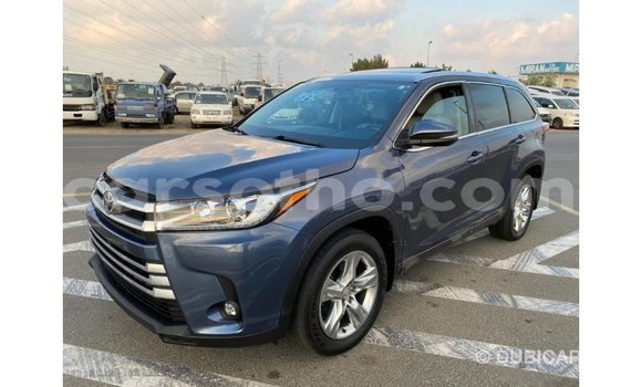 Buy Import Toyota Highlander Blue Car in Import - Dubai in Maseru Buy Import Toyota Highlander Blue Car in Import - Dubai in Maseru