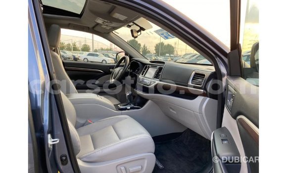 Buy Import Toyota Highlander Blue Car in Import - Dubai in Maseru Buy Import Toyota Highlander Blue Car in Import - Dubai in Maseru