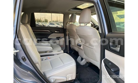 Buy Import Toyota Highlander Blue Car in Import - Dubai in Maseru Buy Import Toyota Highlander Blue Car in Import - Dubai in Maseru