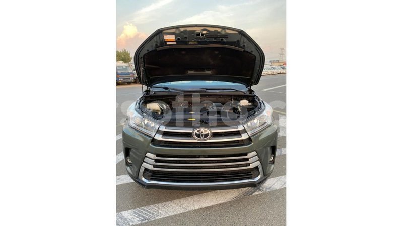 Big with watermark toyota highlander maseru import dubai 15370