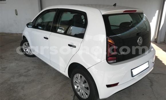 اشتري مستعمل Volkswagen up! Green سيارة في Maseru في Maseru اشتري مستعمل Volkswagen up! Green سيارة في Maseru في Maseru
