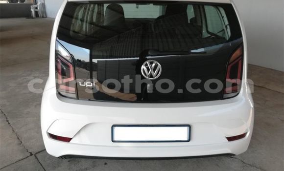 اشتري مستعمل Volkswagen up! Green سيارة في Maseru في Maseru اشتري مستعمل Volkswagen up! Green سيارة في Maseru في Maseru