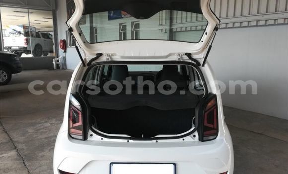 اشتري مستعمل Volkswagen up! Green سيارة في Maseru في Maseru اشتري مستعمل Volkswagen up! Green سيارة في Maseru في Maseru
