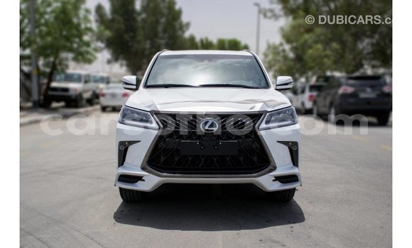 اشتري Imported Lexus LX White سيارة في Import - Dubai في Maseru اشتري Imported Lexus LX White سيارة في Import - Dubai في Maseru