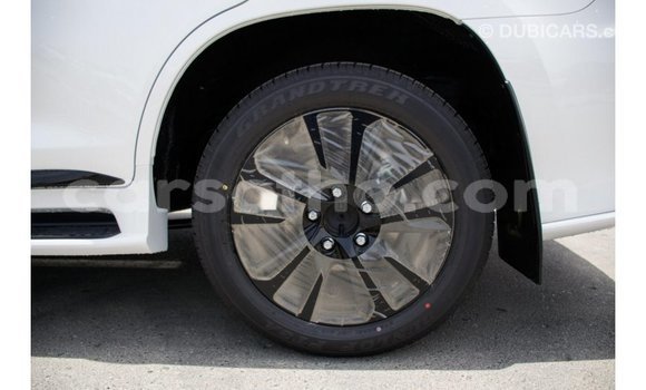 اشتري Imported Lexus LX White سيارة في Import - Dubai في Maseru اشتري Imported Lexus LX White سيارة في Import - Dubai في Maseru