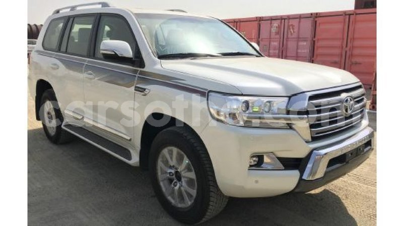 Big with watermark toyota land cruiser maseru import dubai 15389