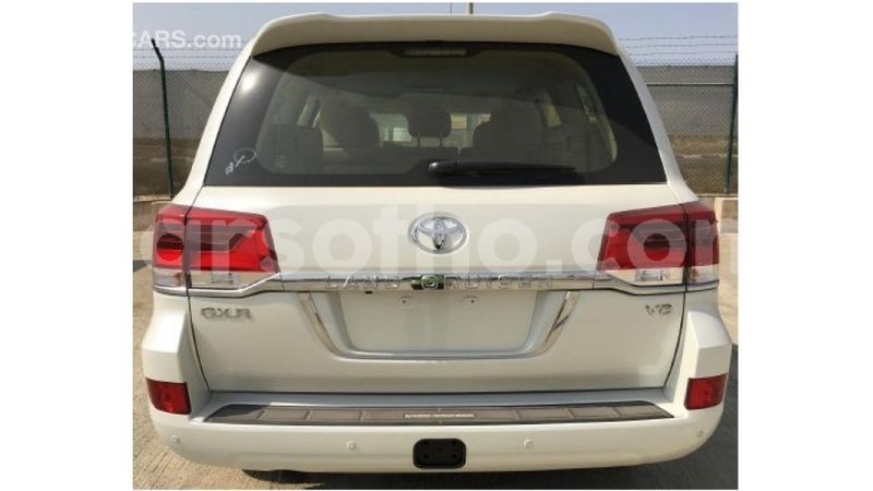 Big with watermark toyota land cruiser maseru import dubai 15389