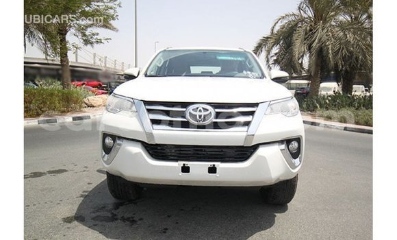 Buy Import Toyota Fortuner White Car in Import - Dubai in Maseru Buy Import Toyota Fortuner White Car in Import - Dubai in Maseru