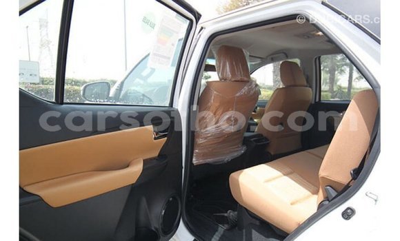 Buy Import Toyota Fortuner White Car in Import - Dubai in Maseru Buy Import Toyota Fortuner White Car in Import - Dubai in Maseru