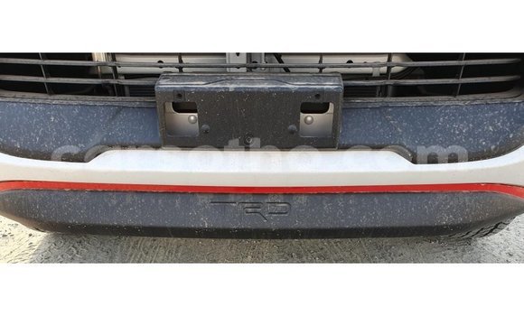 اشتري Imported Toyota Hilux White سيارة في Import - Dubai في Maseru اشتري Imported Toyota Hilux White سيارة في Import - Dubai في Maseru