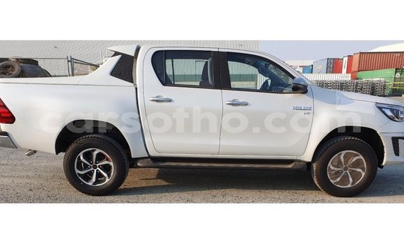 اشتري Imported Toyota Hilux White سيارة في Import - Dubai في Maseru اشتري Imported Toyota Hilux White سيارة في Import - Dubai في Maseru