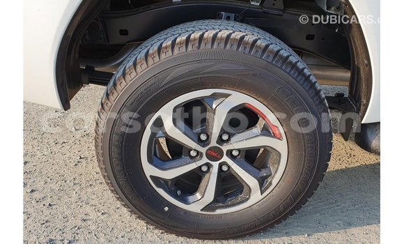 اشتري Imported Toyota Hilux White سيارة في Import - Dubai في Maseru اشتري Imported Toyota Hilux White سيارة في Import - Dubai في Maseru
