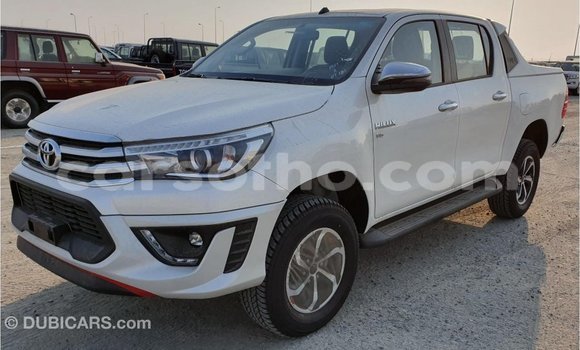 اشتري Imported Toyota Hilux White سيارة في Import - Dubai في Maseru اشتري Imported Toyota Hilux White سيارة في Import - Dubai في Maseru